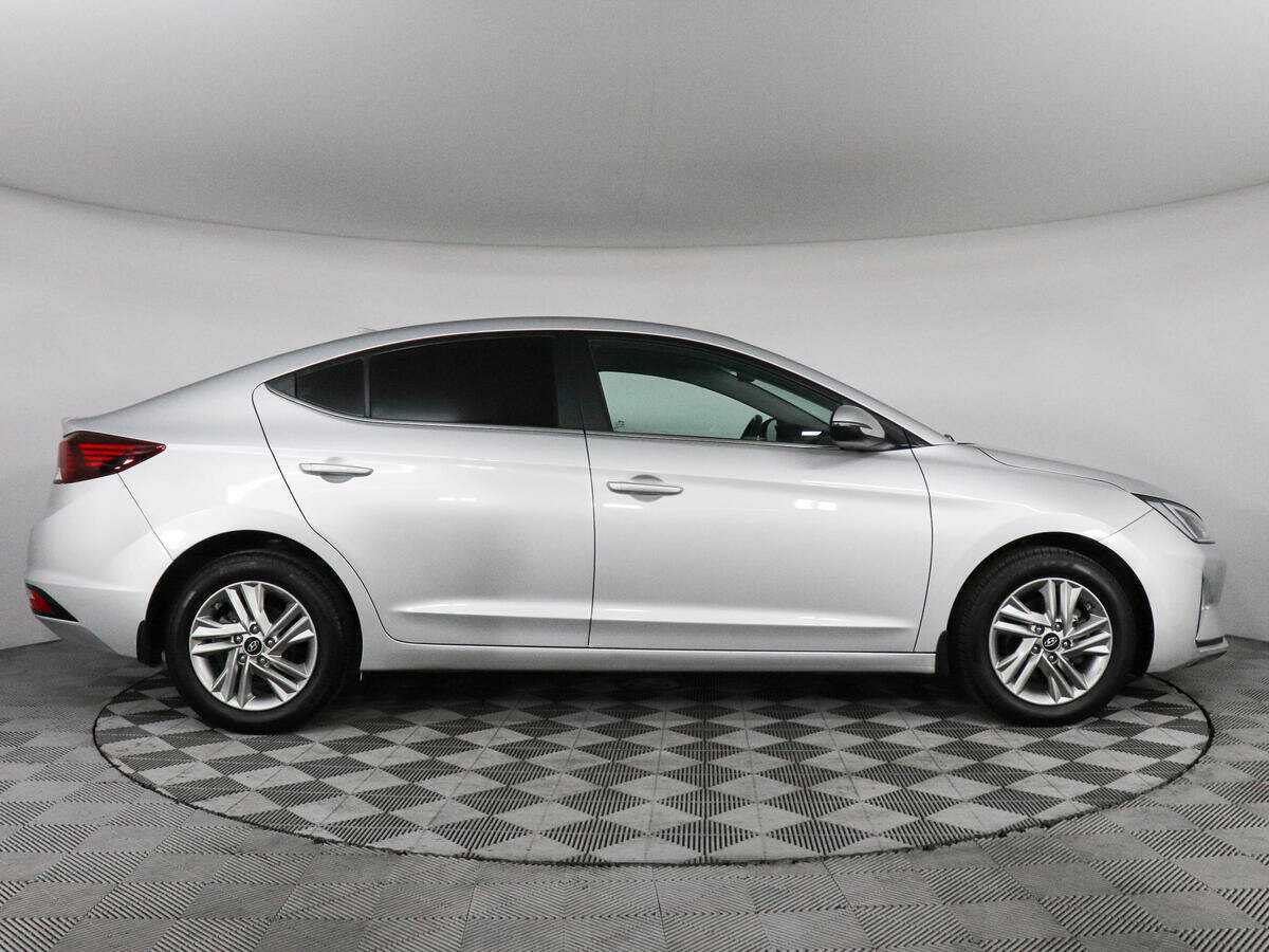 Купить Hyundai Elantra, 2019, 59 242 км, фото №4
