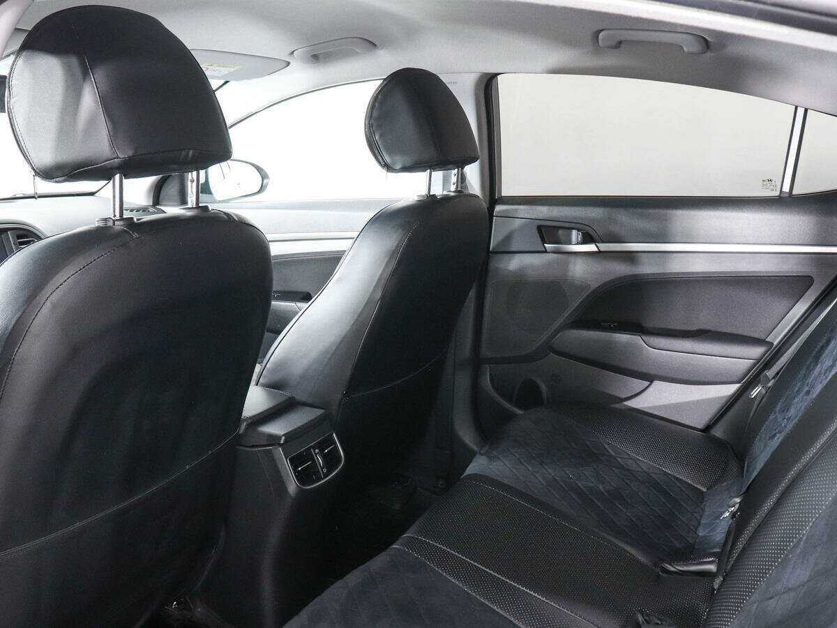 Купить Hyundai Elantra, 2019, 59 242 км, фото №12