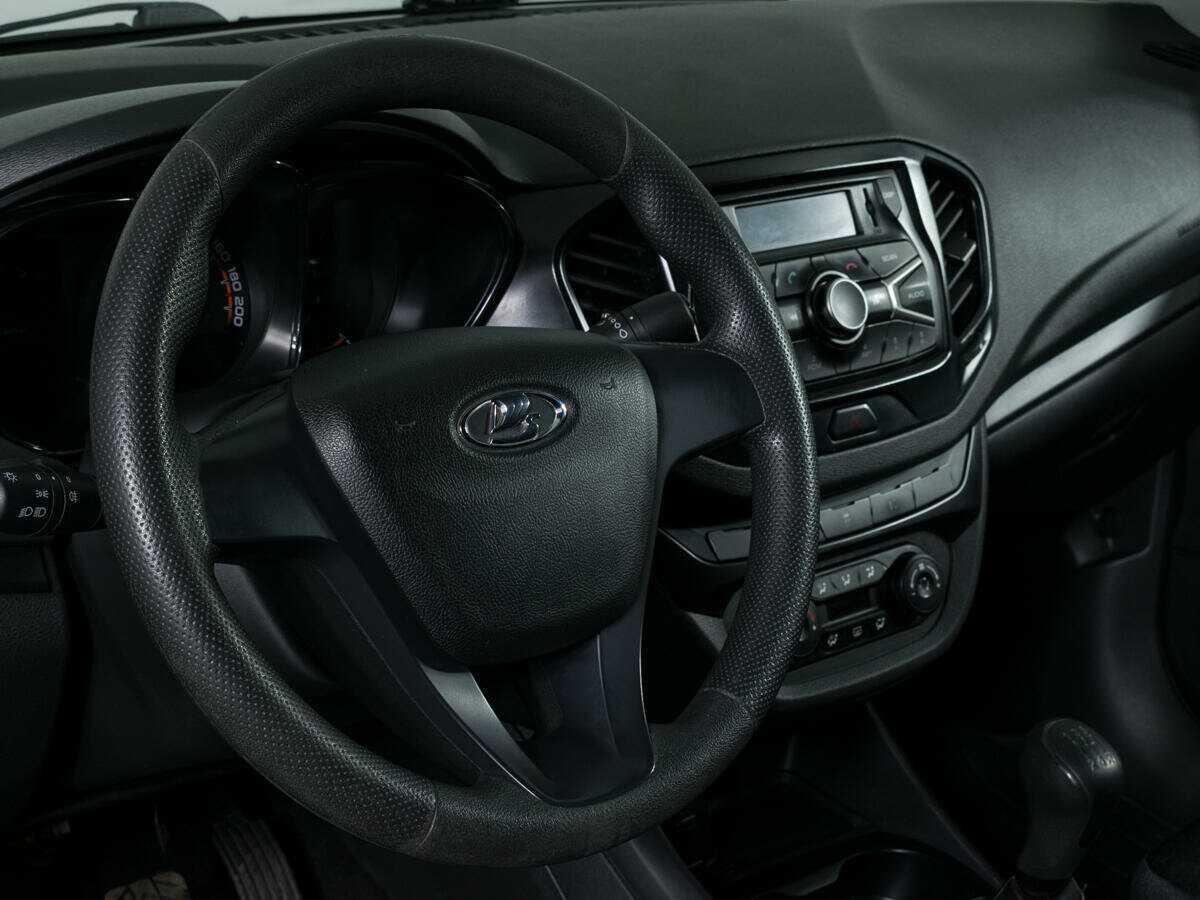 Купить Lada (ВАЗ) Vesta, 2019, 206 000 км, фото №14