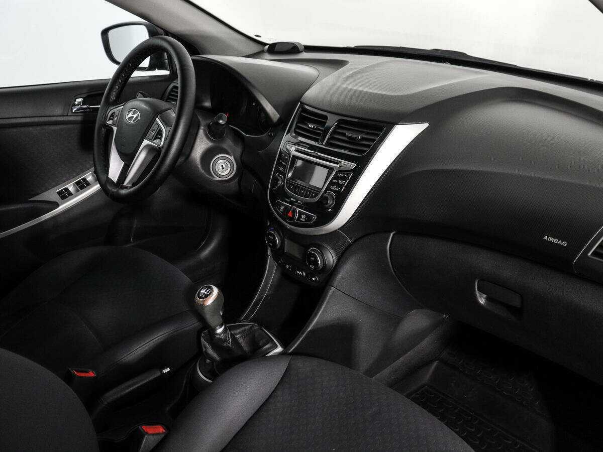 Купить Hyundai Solaris, 2013, 281 500 км, фото №11