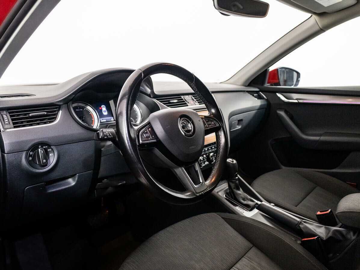 Купить Skoda Octavia, 2017, 124 734 км, фото №10