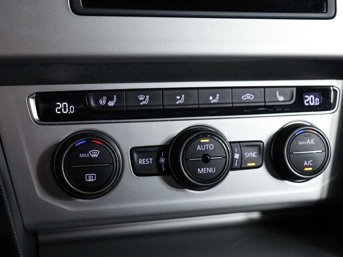 Купить Volkswagen Passat, 2016, 75 100 км, фото №17