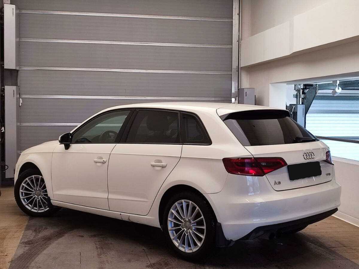 Купить Audi A3 Sportback, 2013, 147 248 км, фото №6