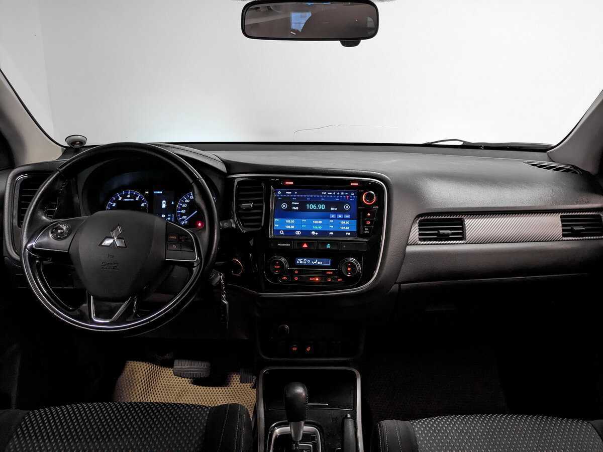 Купить Mitsubishi Outlander, 2017, 129 844 км, фото №12