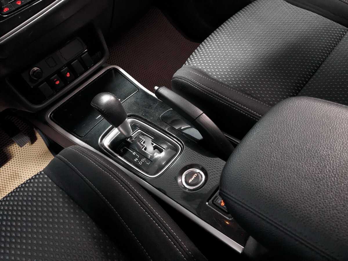 Купить Mitsubishi Outlander, 2017, 129 844 км, фото №15
