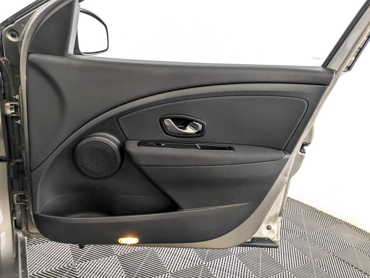 Купить Renault Fluence, 2012, 123 964 км, фото №20