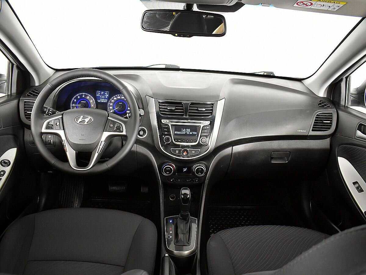 Купить Hyundai Solaris, 2015, 105 137 км, фото №10
