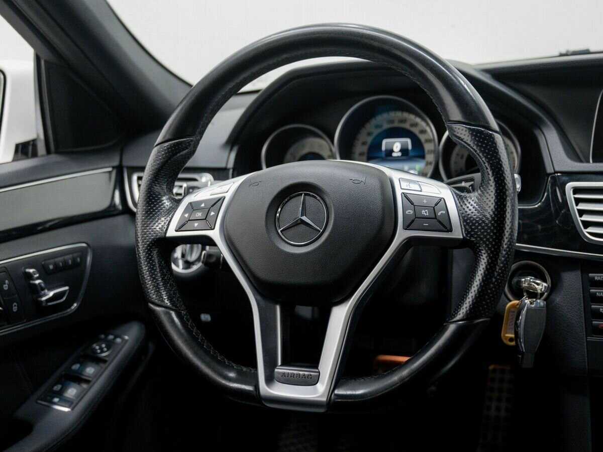 Купить Mercedes-Benz E-Класс 300, 2013, 200 000 км, фото №11