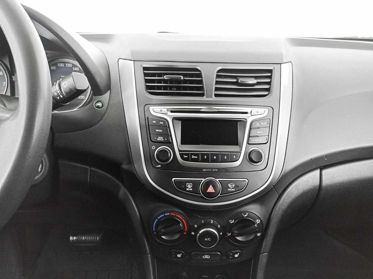 Купить Hyundai Solaris, 2016, 96 142 км, фото №13