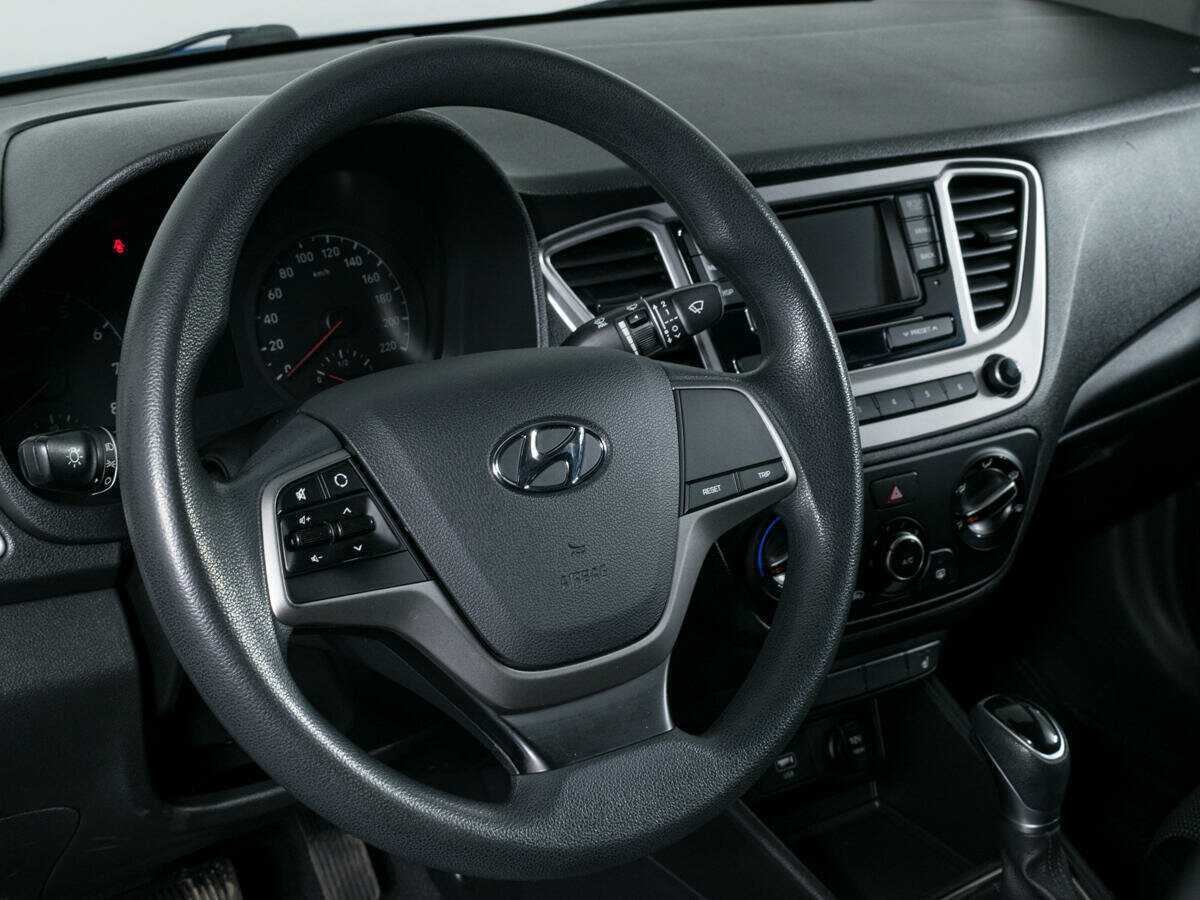 Купить Hyundai Solaris, 2019, 114 957 км, фото №12