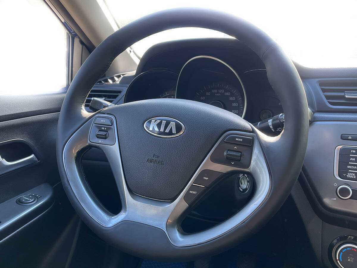 Купить Kia Rio, 2015, 211 229 км, фото №13