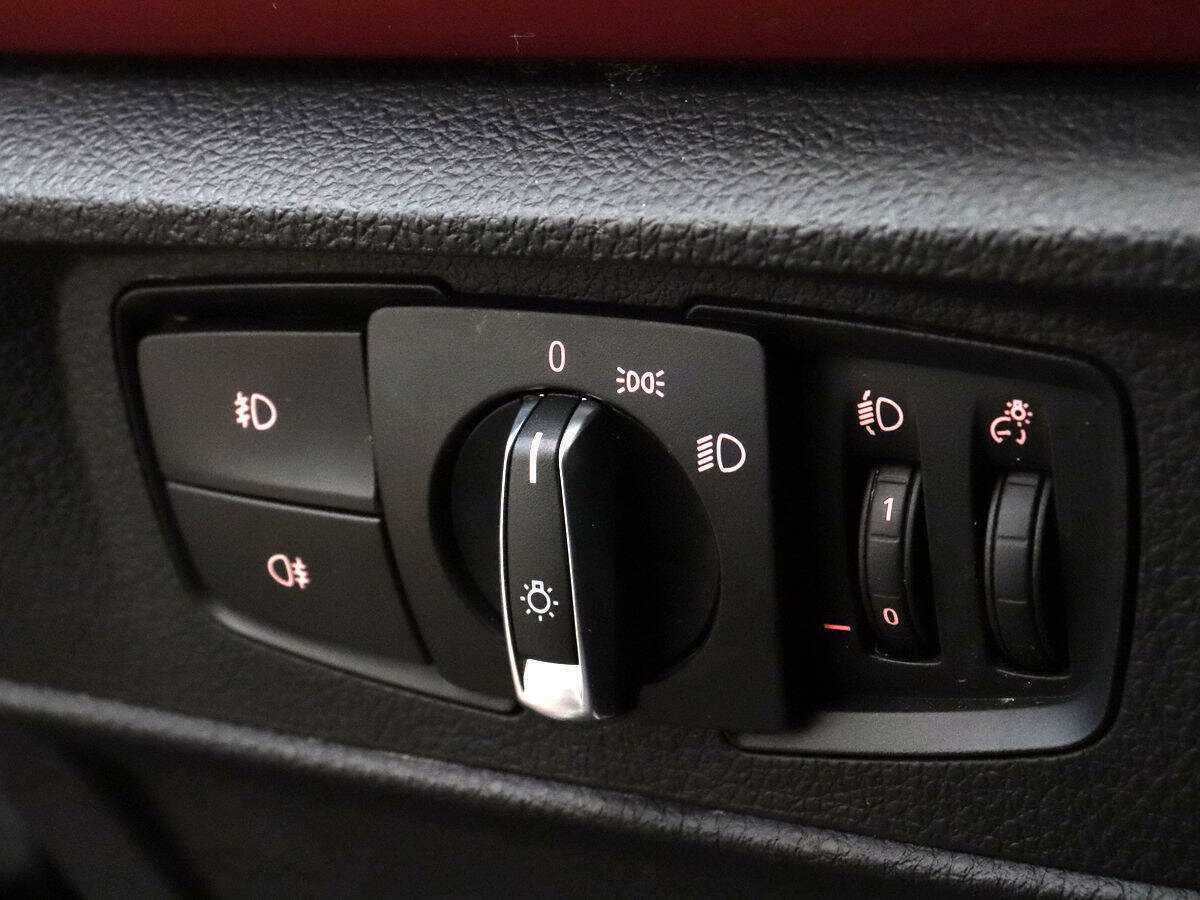 Купить BMW 1 серии 118i, 2012, 162 897 км, фото №12