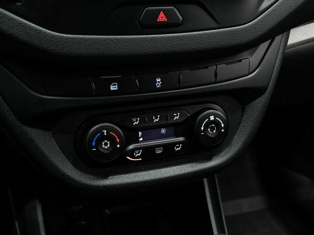 Купить Lada (ВАЗ) Vesta, 2017, 125 000 км, фото №19