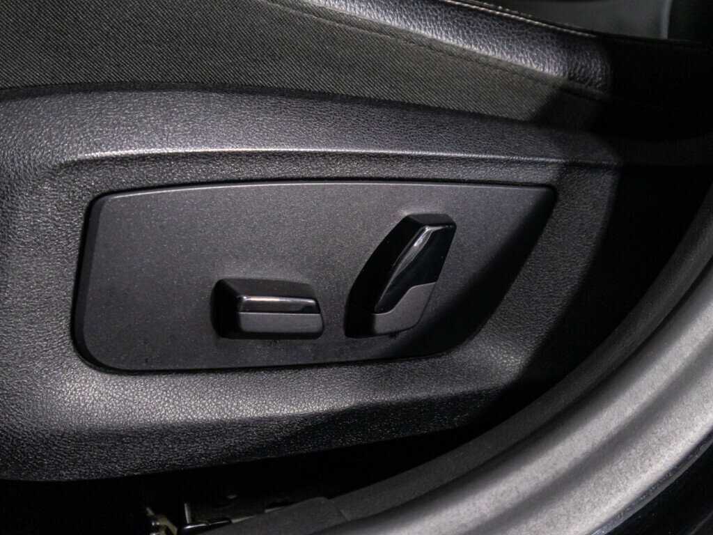 Купить BMW 5 серии 520d, 2018, 136 443 км, фото №13