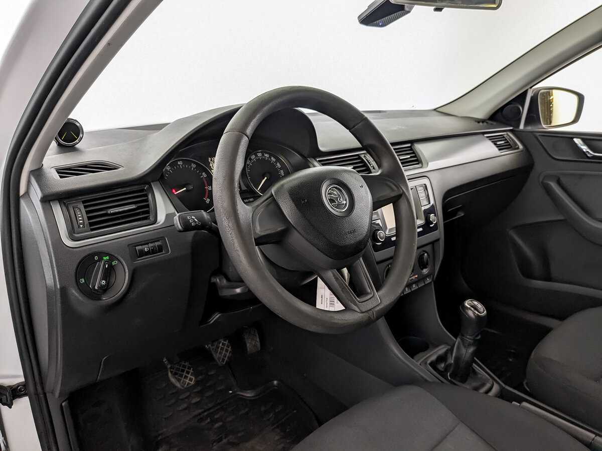 Купить Skoda Rapid, 2017, 163 106 км, фото №16