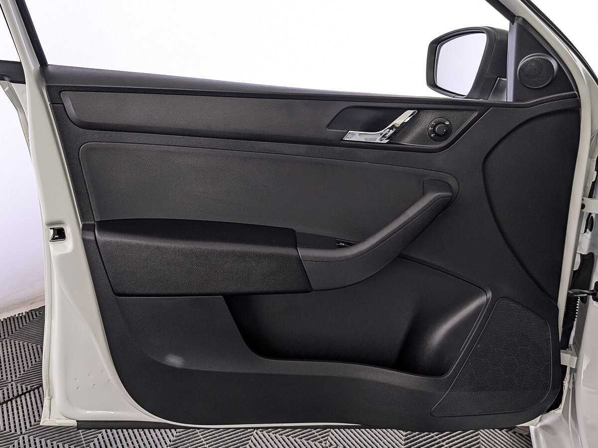 Купить Skoda Rapid, 2017, 158 754 км, фото №18