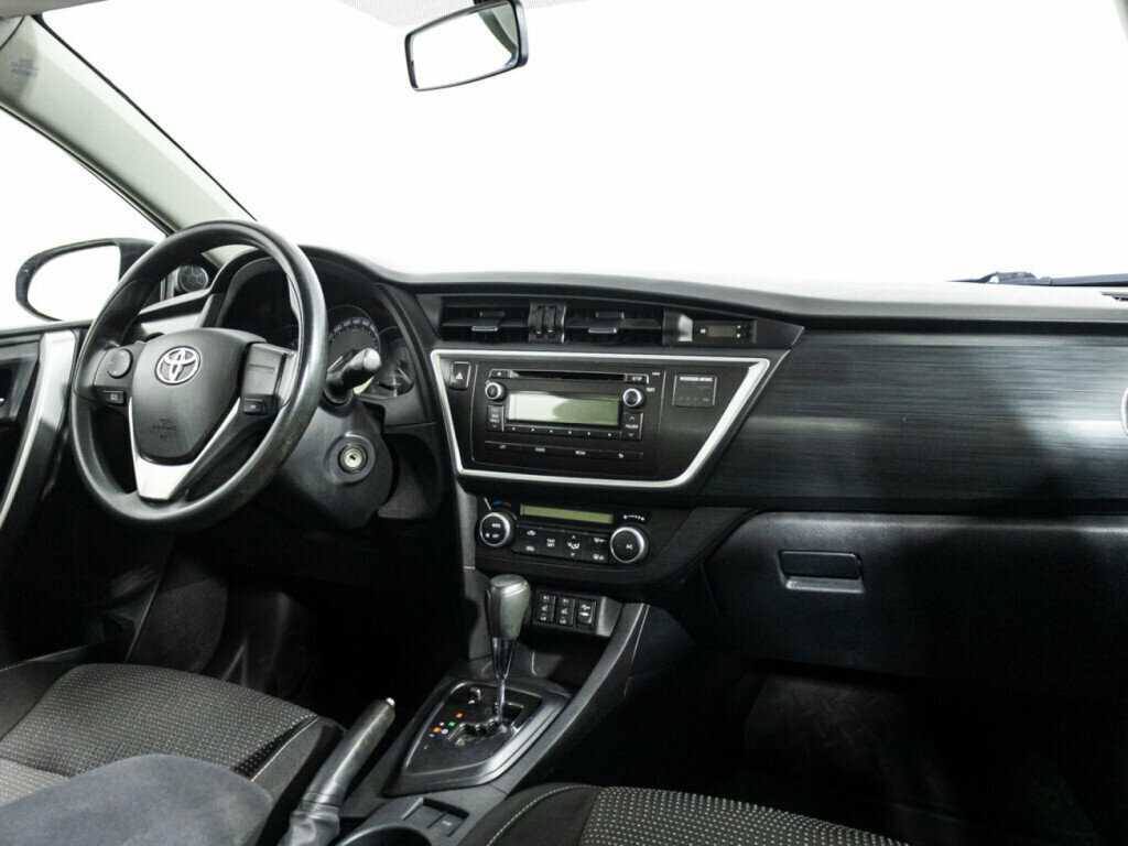 Купить Toyota Auris, 2013, 183 559 км, фото №9