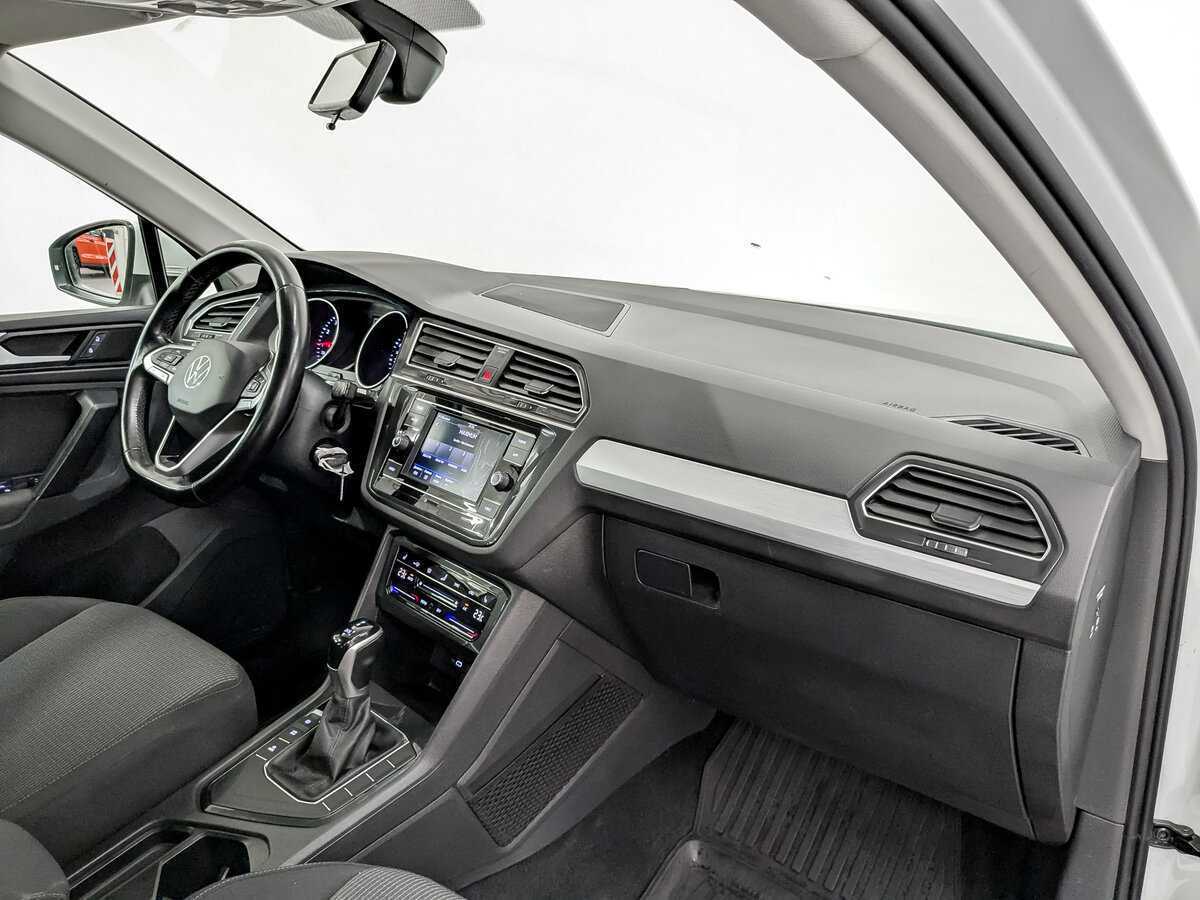 Купить Volkswagen Tiguan, 2021, 163 148 км, фото №10