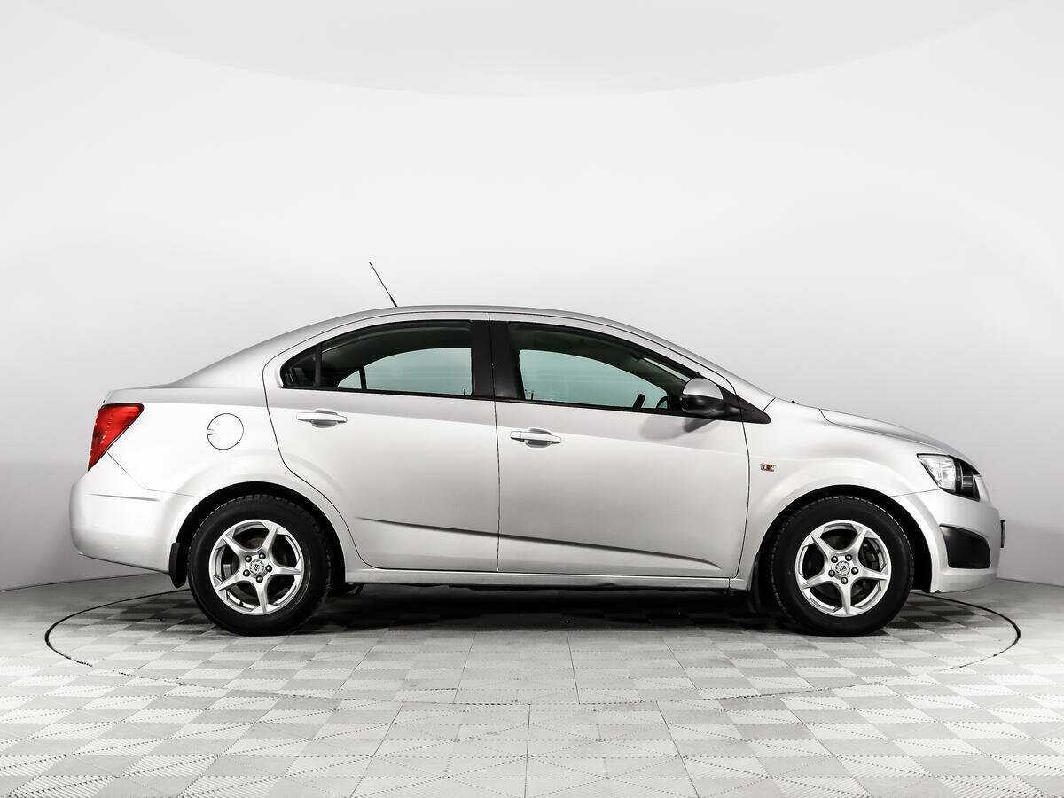 Купить Chevrolet Aveo, 2014, 98 603 км, фото №4