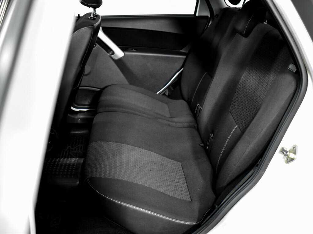 Купить Lada (ВАЗ) Granta, 2016, 40 238 км, фото №11