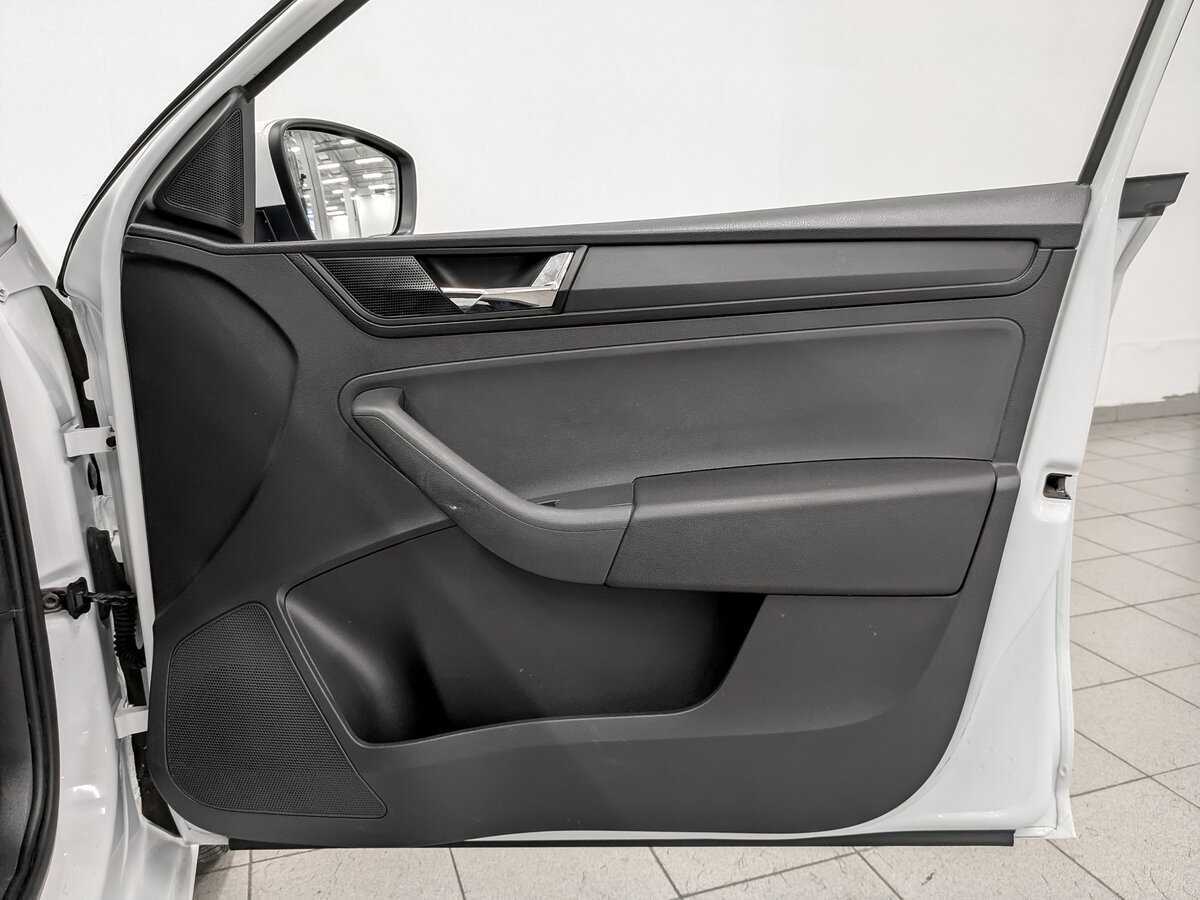 Купить Skoda Rapid, 2017, 176 367 км, фото №24