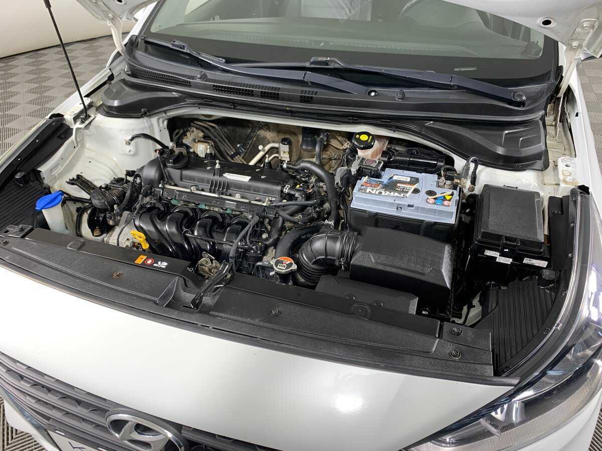 Купить Hyundai Solaris, 2017, 162 127 км, фото №10