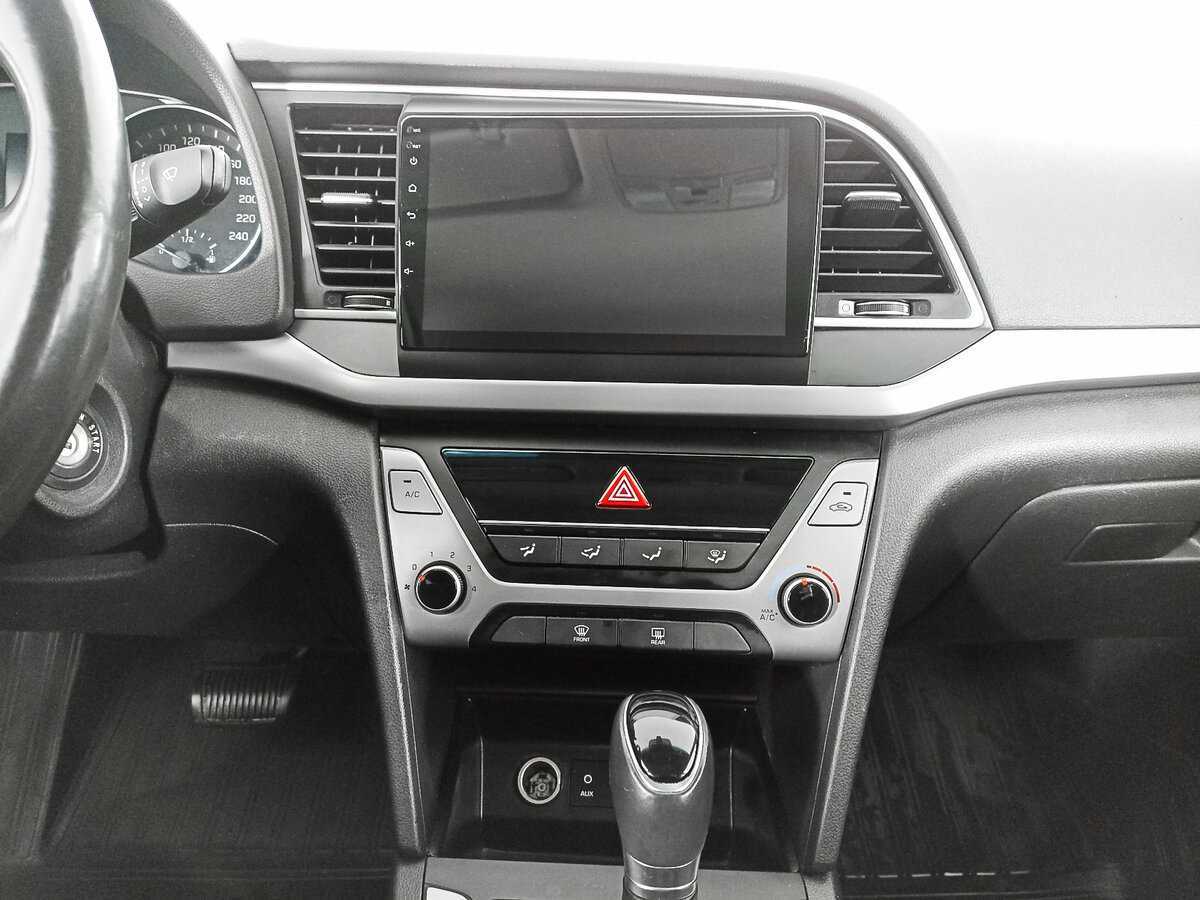 Купить Hyundai Elantra, 2017, 180 577 км, фото №15
