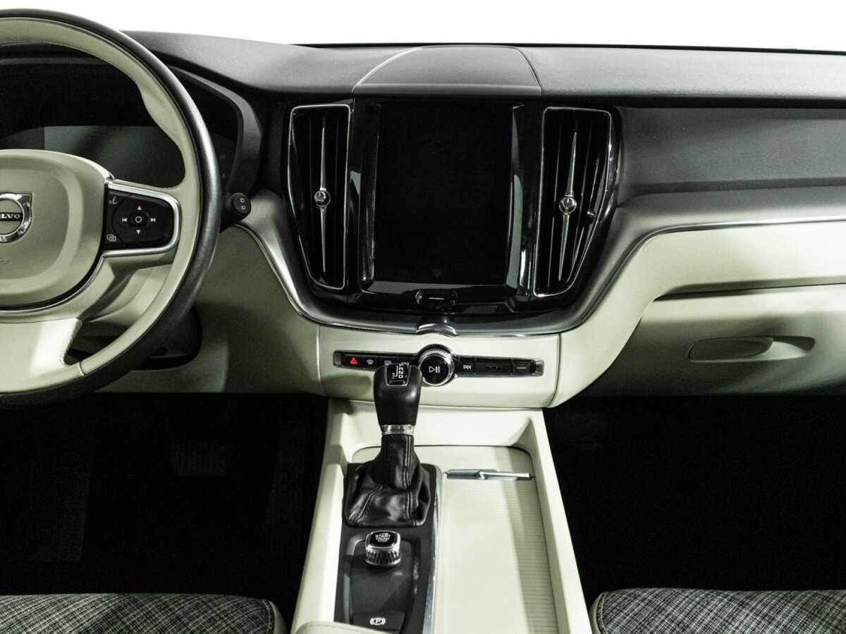 Купить Volvo XC60, 2019, 175 945 км, фото №14