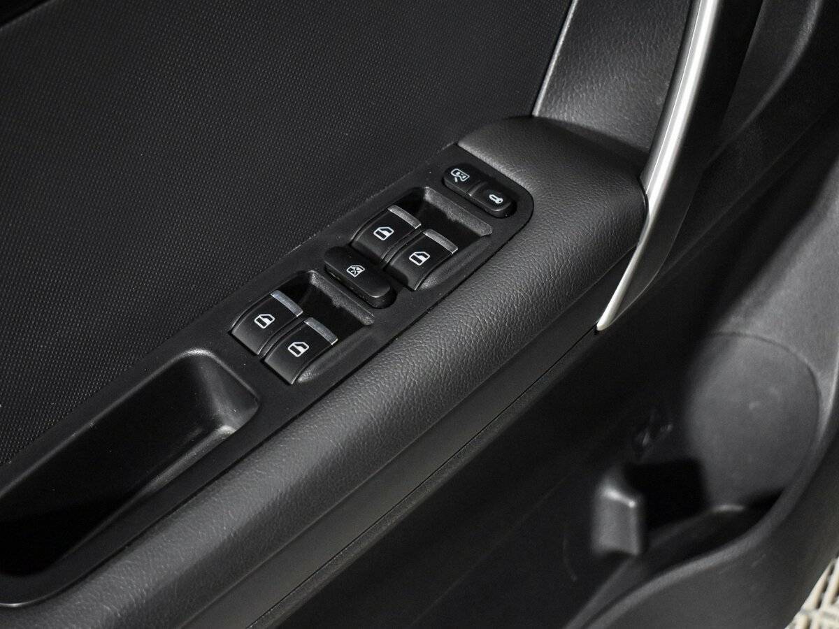 Купить Chery Tiggo 3, 2017, 248 106 км, фото №8