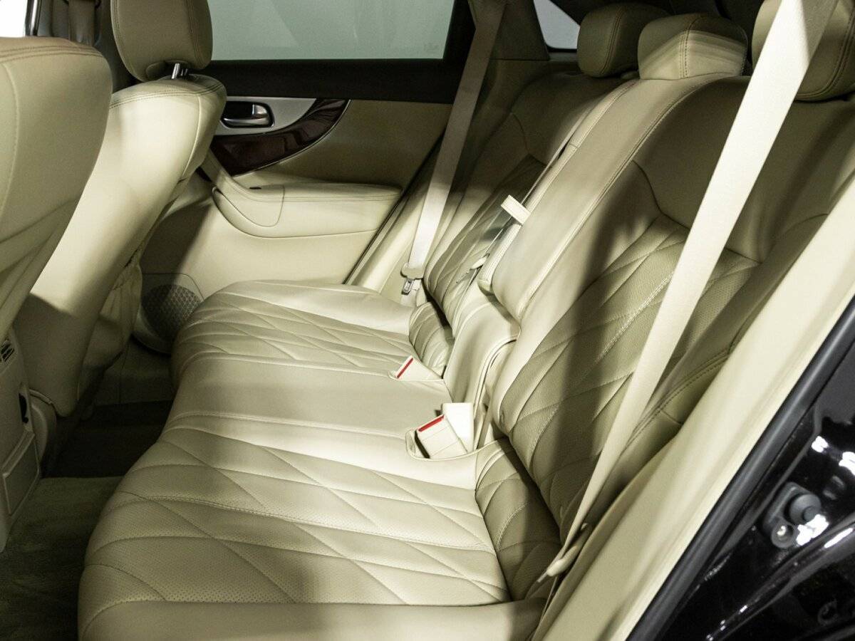 Купить Infiniti FX30d, 2012, 132 395 км, фото №10