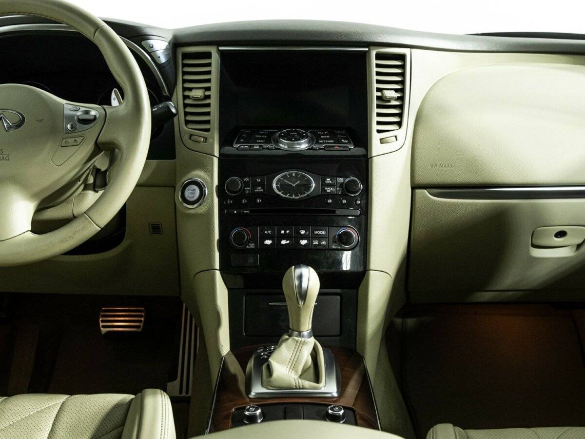 Купить Infiniti FX30d, 2012, 132 395 км, фото №14