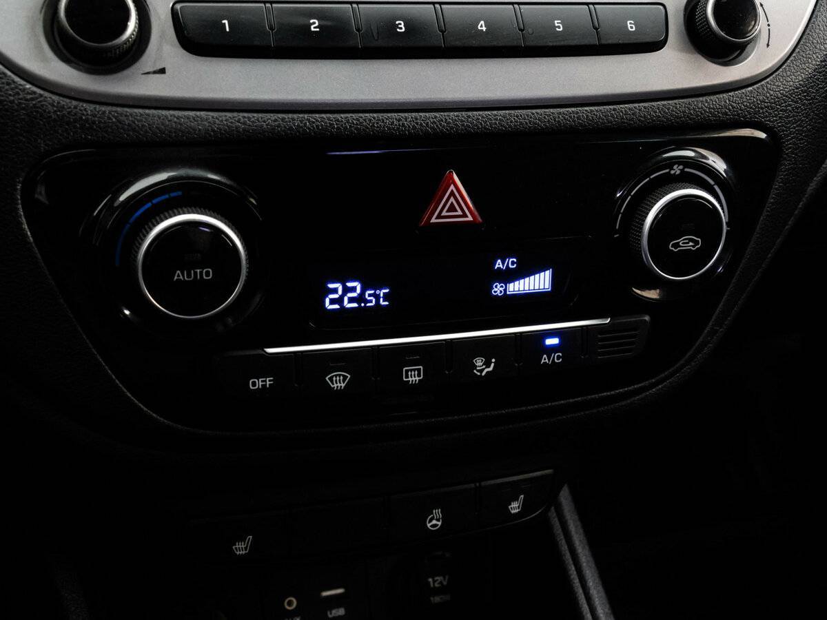 Купить Hyundai Solaris, 2018, 74 032 км, фото №13