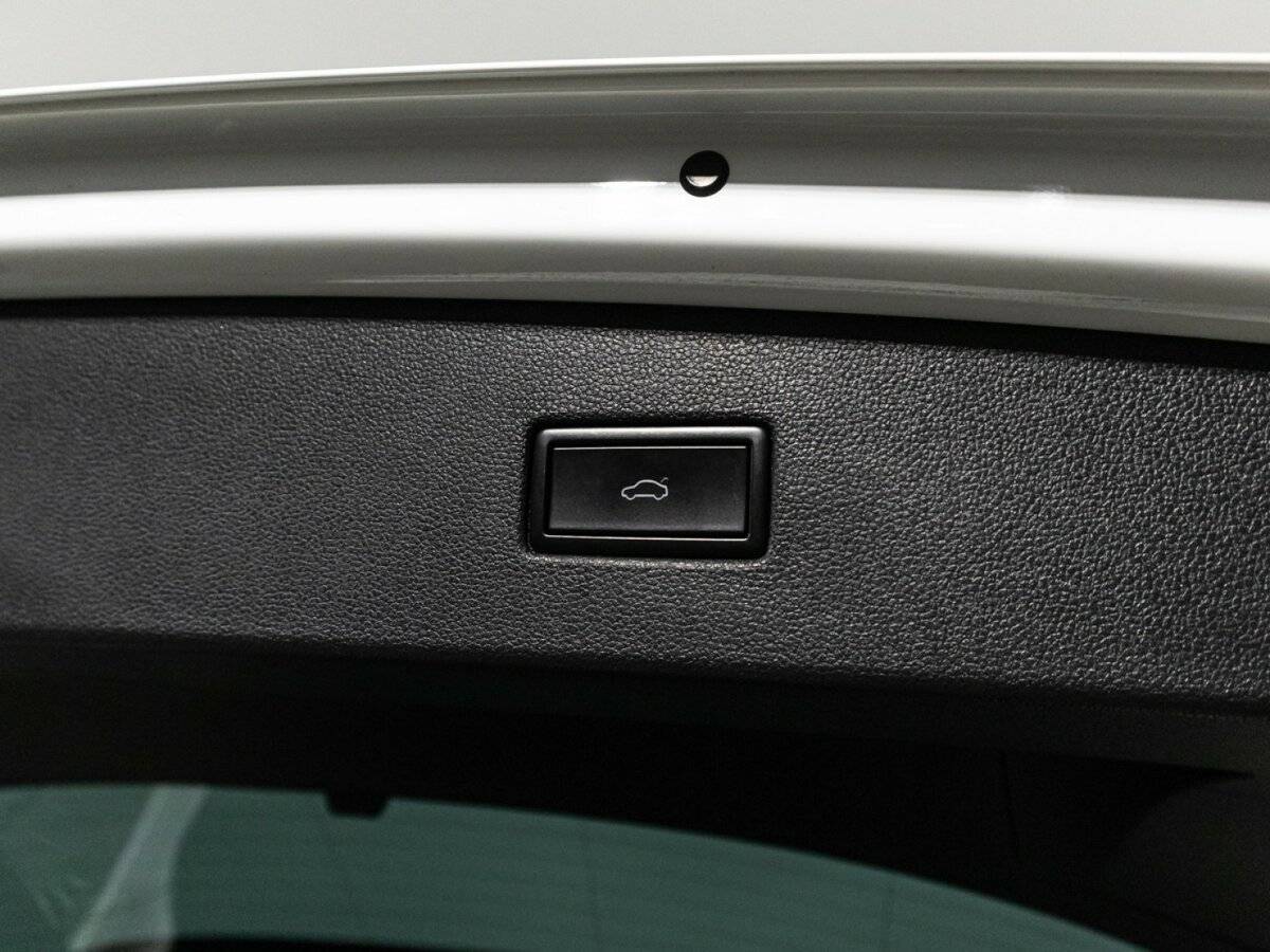 Купить Volkswagen Tiguan, 2019, 112 982 км, фото №15