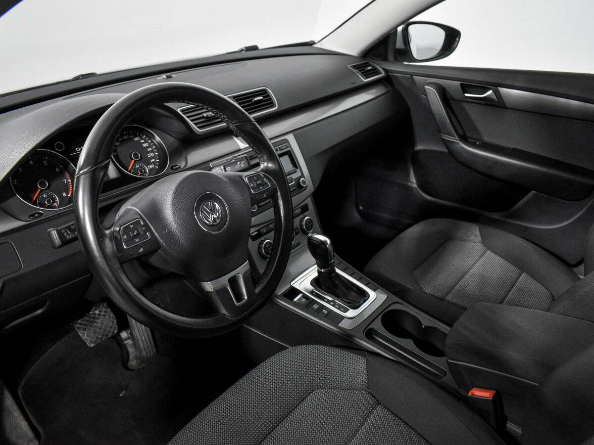 Купить Volkswagen Passat, 2012, 118 702 км, фото №9