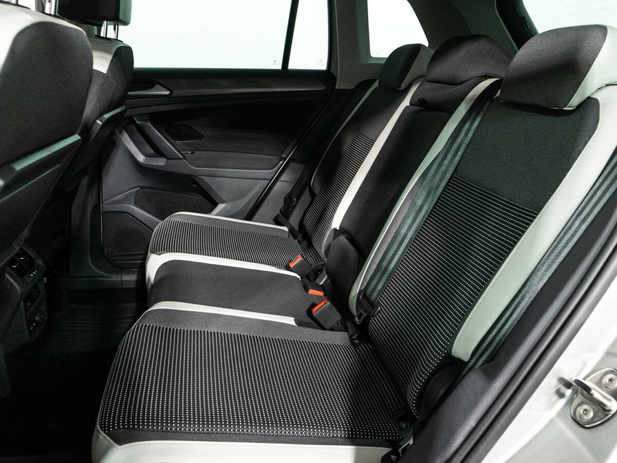 Купить Volkswagen Tiguan, 2019, 110 138 км, фото №10