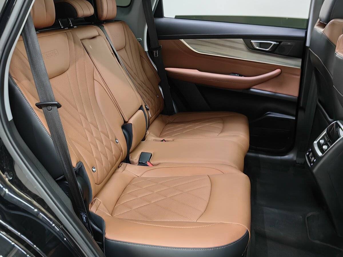 Купить Chery Tiggo 8 Pro Max, 2022, 43 500 км, фото №9