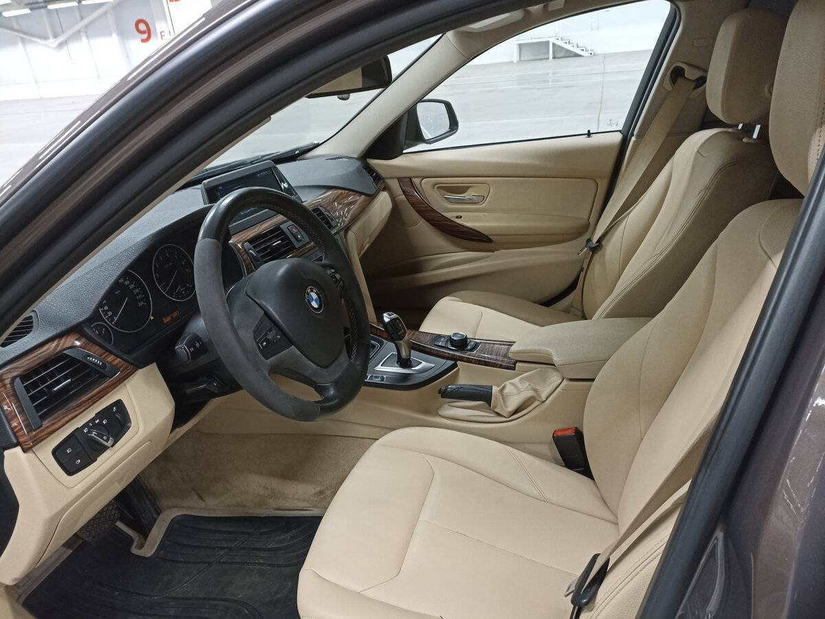 Купить BMW 3 серии 320i, 2013, 225 002 км, фото №16
