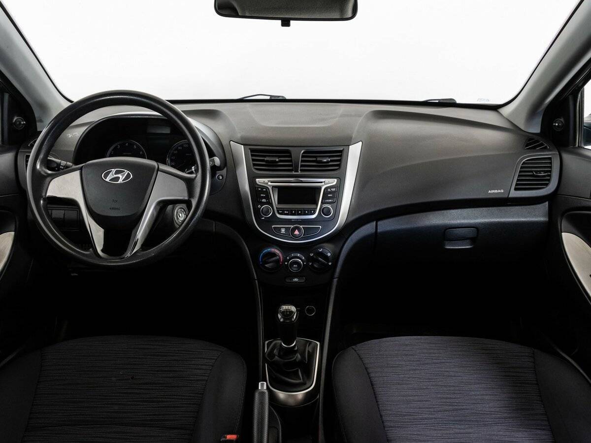 Купить Hyundai Solaris, 2016, 252 626 км, фото №8