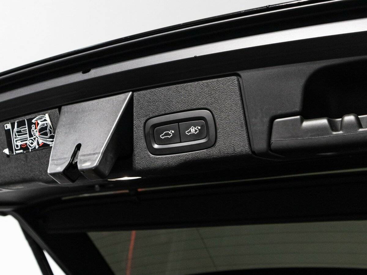 Купить Volvo XC60, 2018, 112 295 км, фото №16