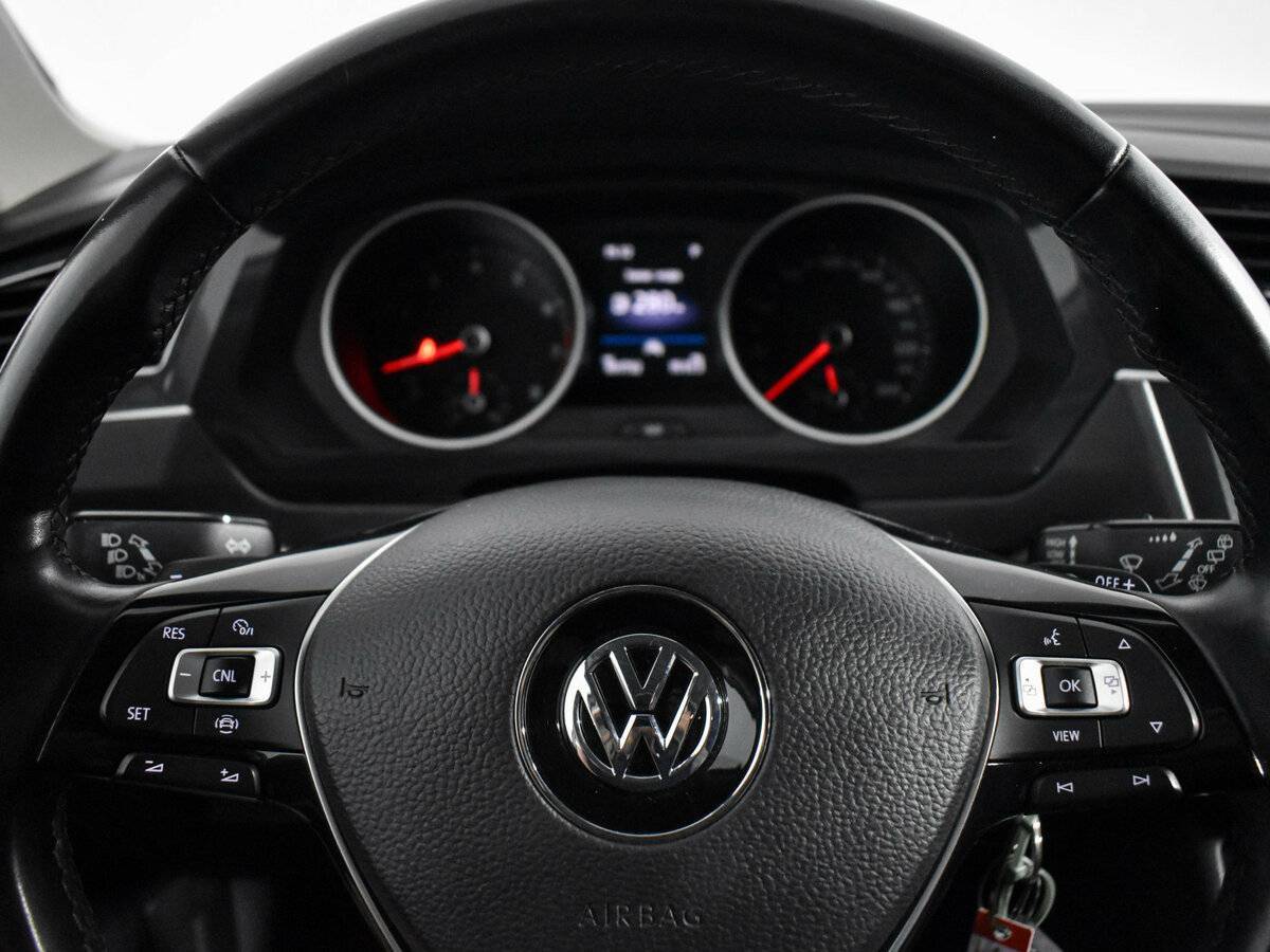 Купить Volkswagen Tiguan, 2019, 101 000 км, фото №18