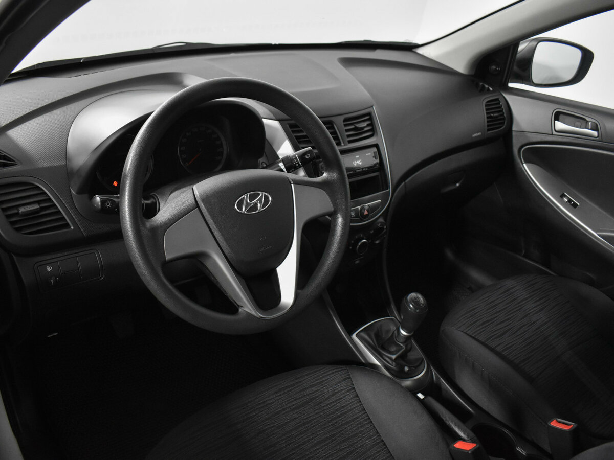 Купить Hyundai Solaris I Рестайлинг, 2016, 240 000 км, фото №7