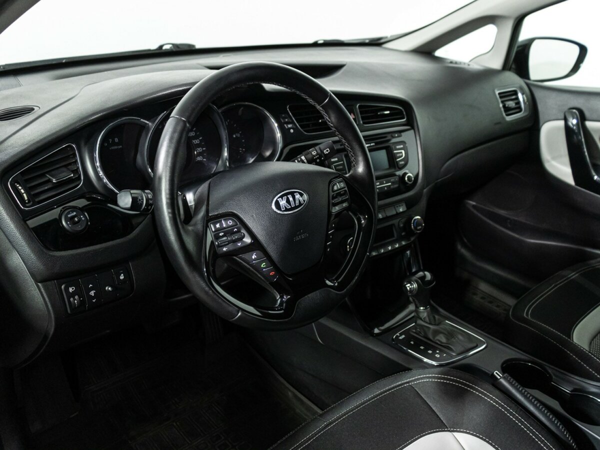 Купить Kia Ceed II, 2013, 116 625 км, фото №11