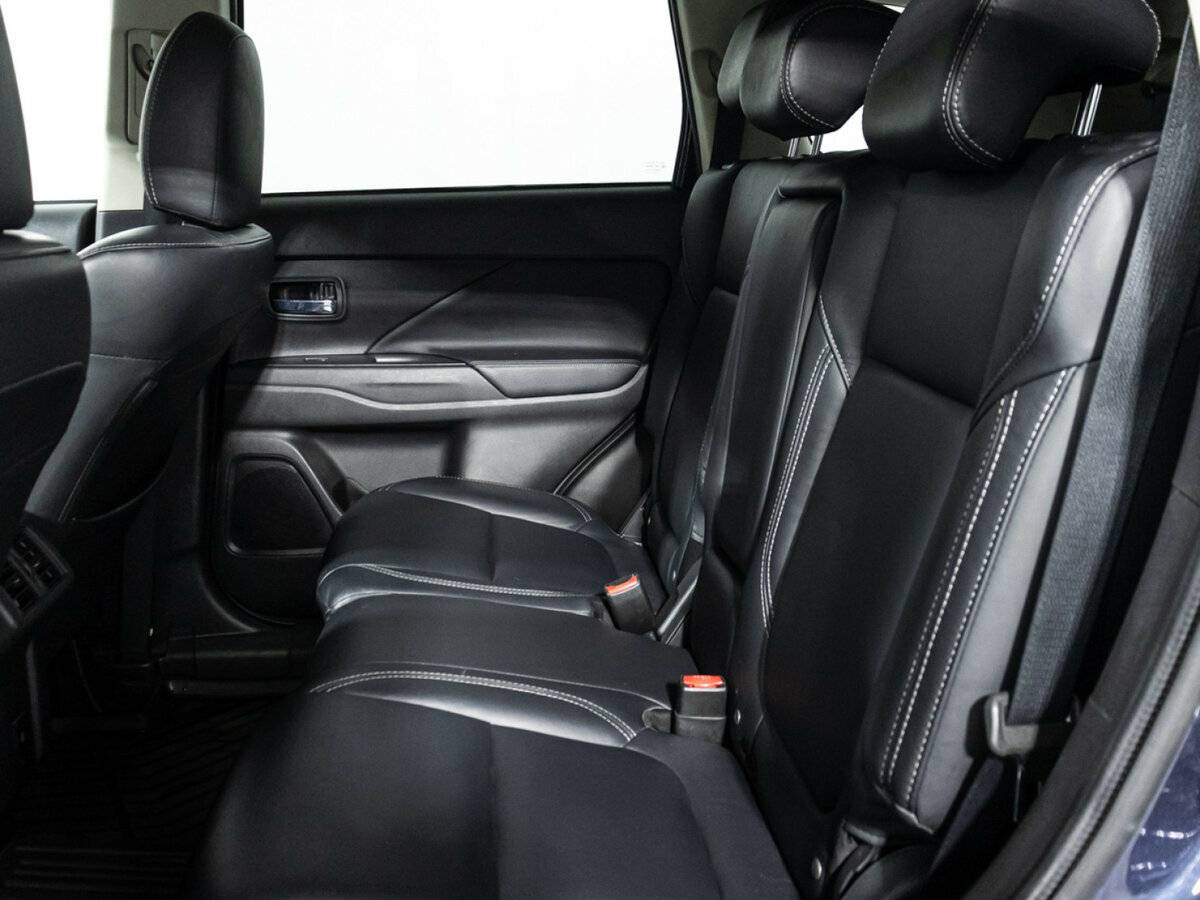 Купить Mitsubishi Outlander III Рестайлинг 3, 2020, 196 485 км, фото №8