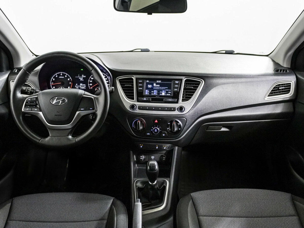 Купить Hyundai Solaris II Рестайлинг, 2021, 54 001 км, фото №14