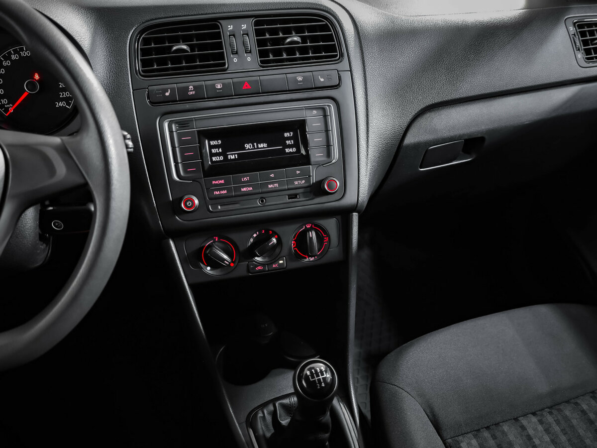 Купить Volkswagen Polo V Рестайлинг, 2018, 163 033 км, фото №13