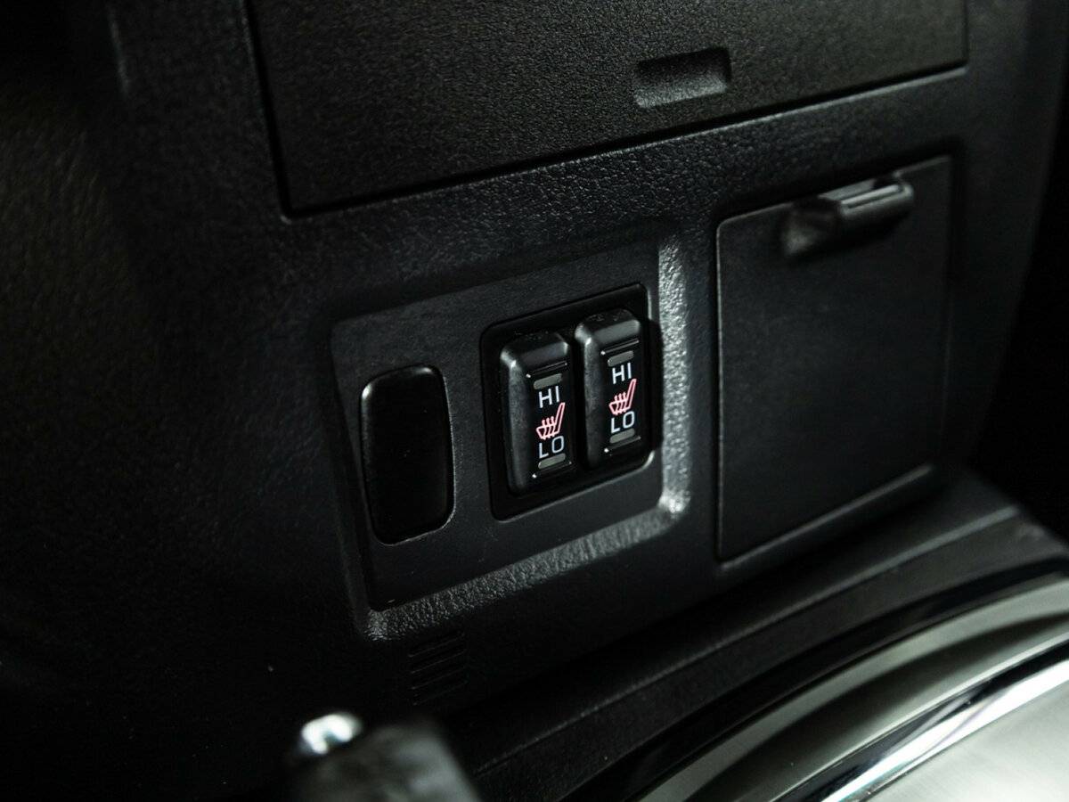 Купить Mitsubishi Pajero IV Рестайлинг 2, 2015, 130 585 км, фото №17