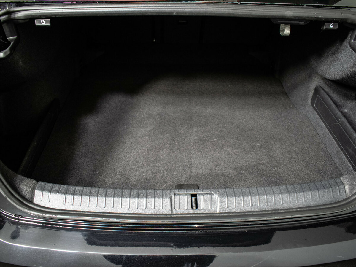 Купить Volkswagen Passat B8, 2017, 80 779 км, фото №9