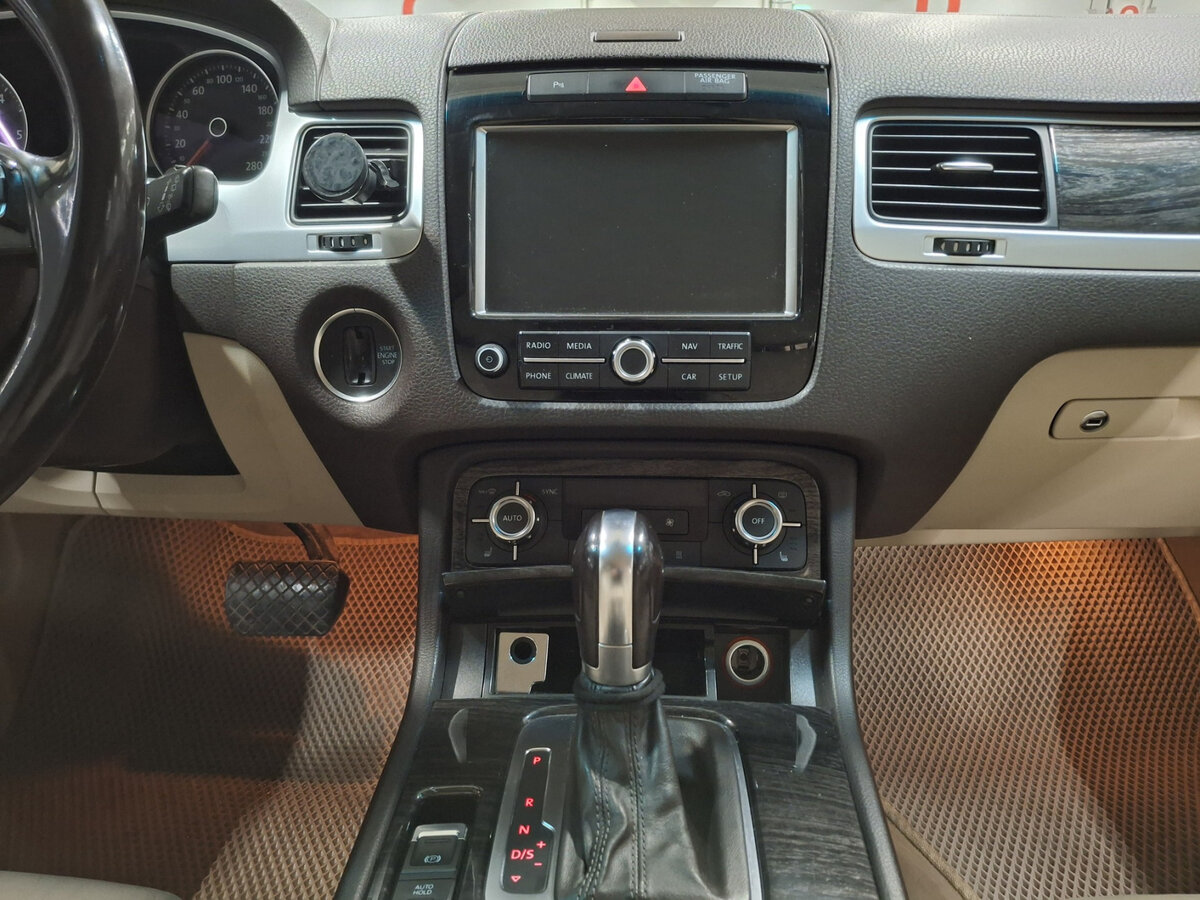 Купить Volkswagen Touareg II, 2013, 300 608 км, фото №15