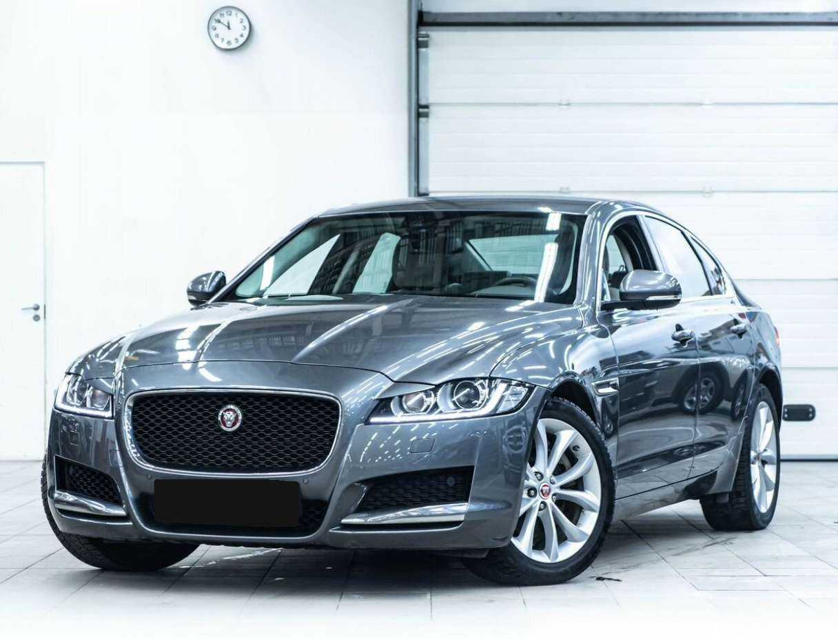 Jaguar XF